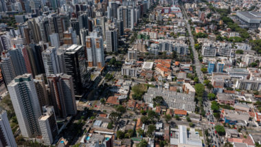 A proposta – que já valerá a partir de março de 2023 - recebeu 23 votos favoráveis e 13 contrários, e volta ao plenário nesta terça-feira (6) para segunda votação