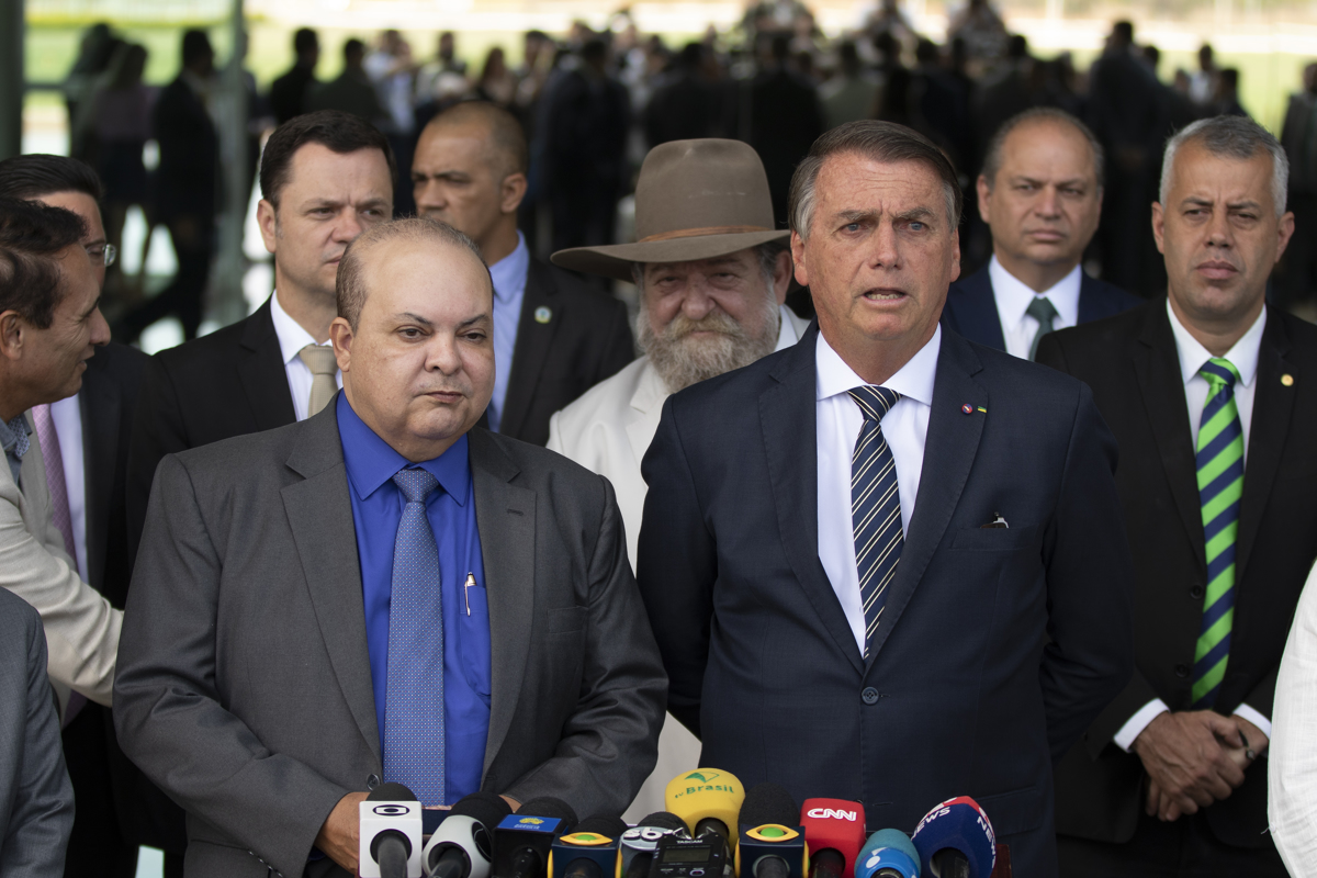 Bolsonaro recebeu apoio nesta quarta-feira do governador reeleito do Distrito Federal, Ibaneis Rocha (MDB).