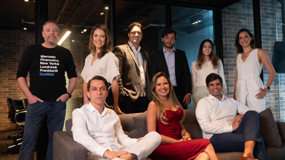 A Praisce conta com um time de mais de 50 sócios especialistas