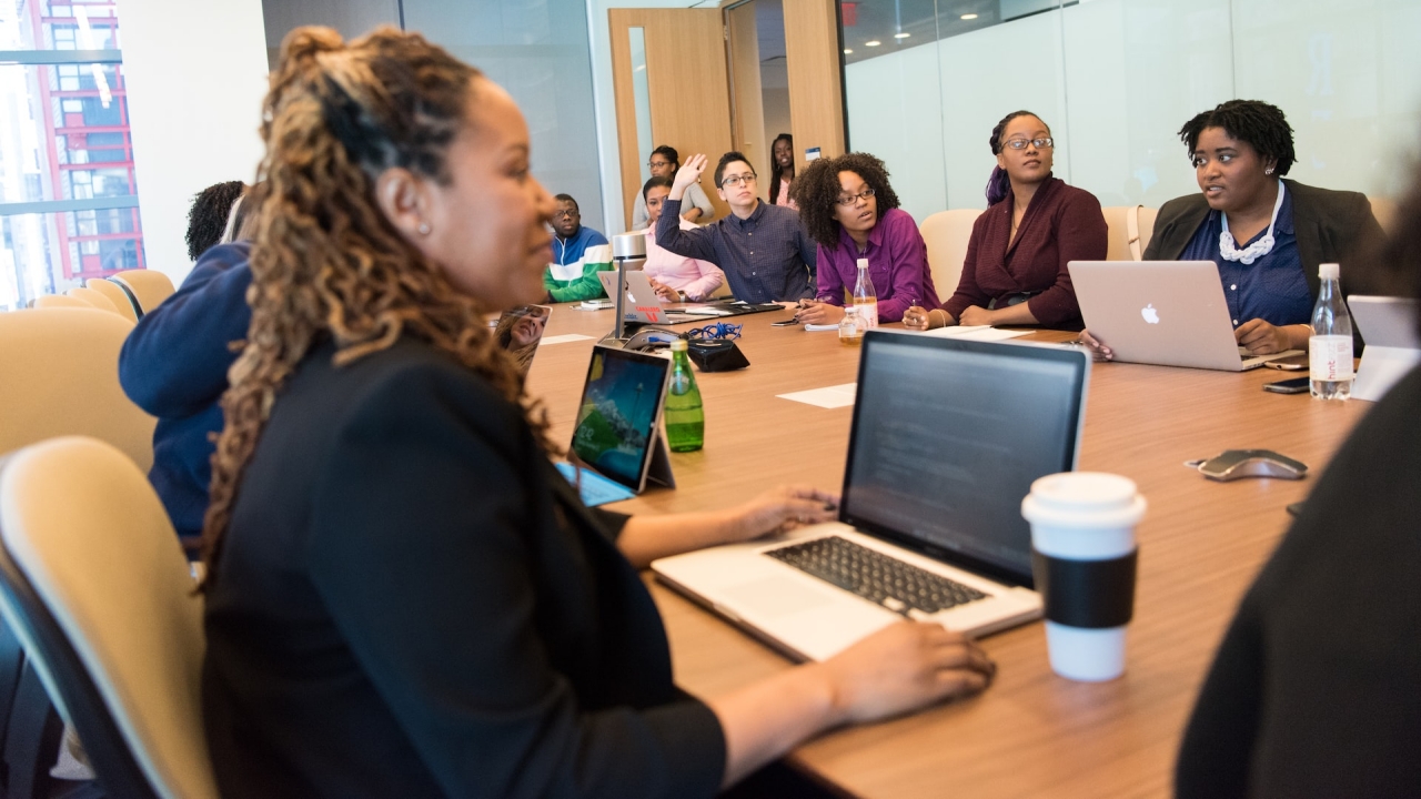 Agenda: programas incentivam práticas ESG e diversidade nas empresas