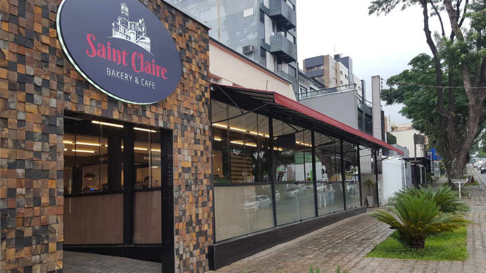 Modernização da Saint Claire Bakery & Café, em Curitiba, foi concluída em 2019.