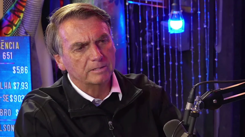 Em podcast, Bolsonaro explica frase “pintou um clima” em relação a venezuelanas