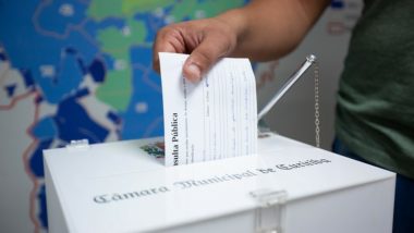 Urna para participação popular na LOA 2023 de Curitiba