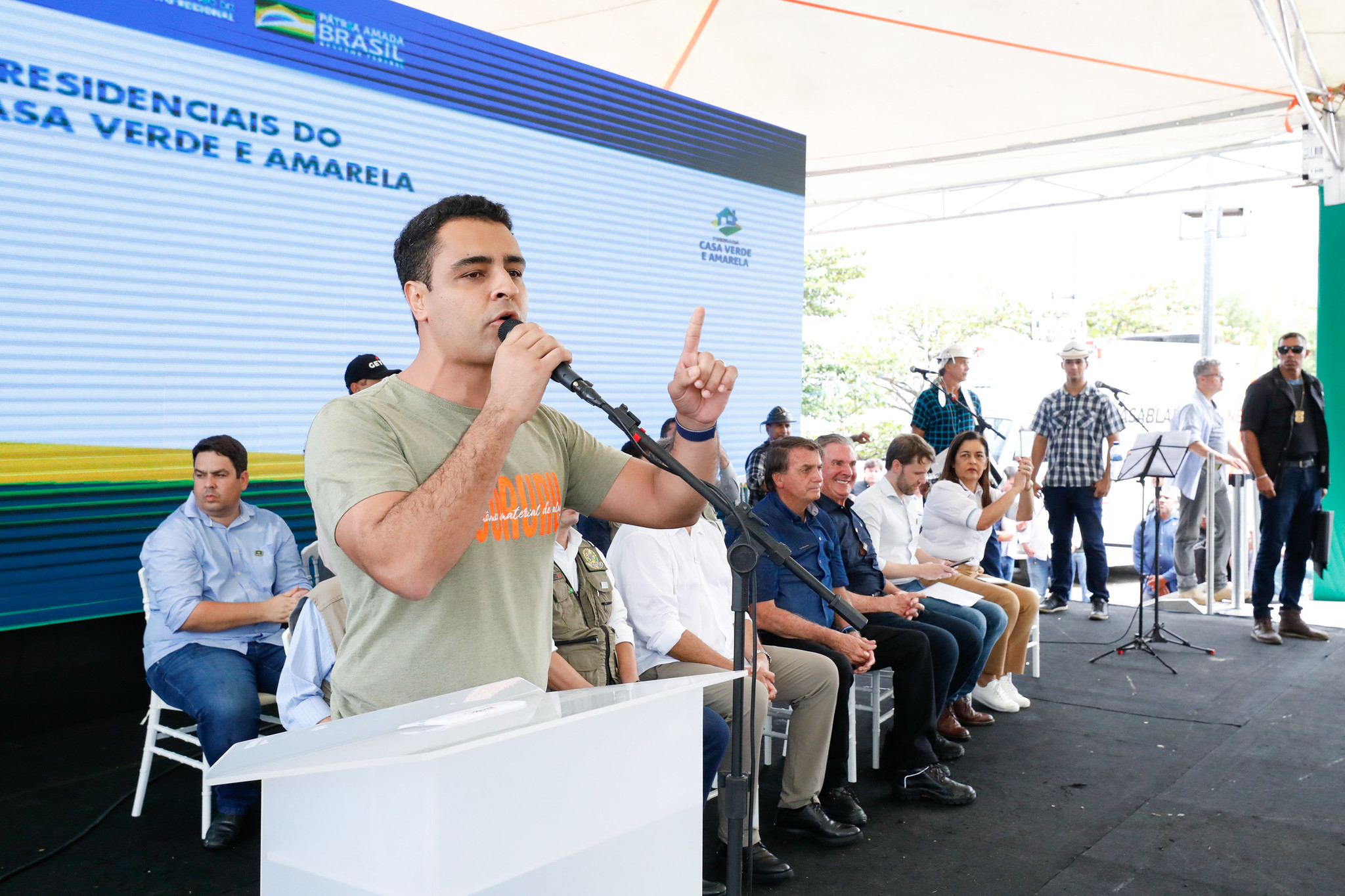O prefeito de Maceió, JHC, migrou do PSB para o PL para apoiar Bolsonaro