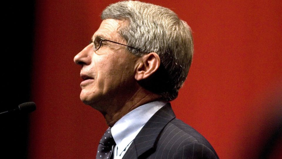 Dr. Anthony Fauci, diretor do Instituto Nacional de Alergia e Doenças Infecciosas dos EUA