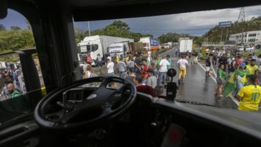 Veja fotos das manifestações pró-Bolsonaro que bloquearam rodovias em vários estados