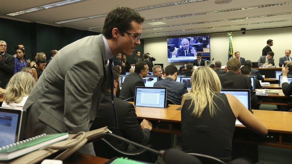 Deltan Dallagnol em sessão na Câmara dos Deputdos, em 2016