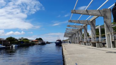 A ação traz orientações a respeito da compra de bilhetes, local seguro de embarque e como verificar se o barco está autorizado a navegar