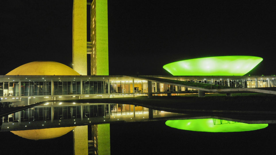 Congresso iluminado para comemorar a Copa do Mundo, em 2014