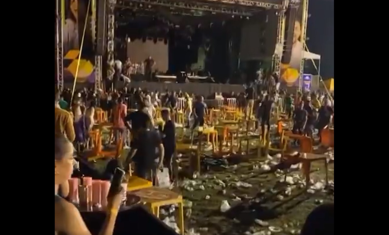Briga seguida de tiros ocorreu por volta das 2 horas da manhã, durante show em Floriano (PI)