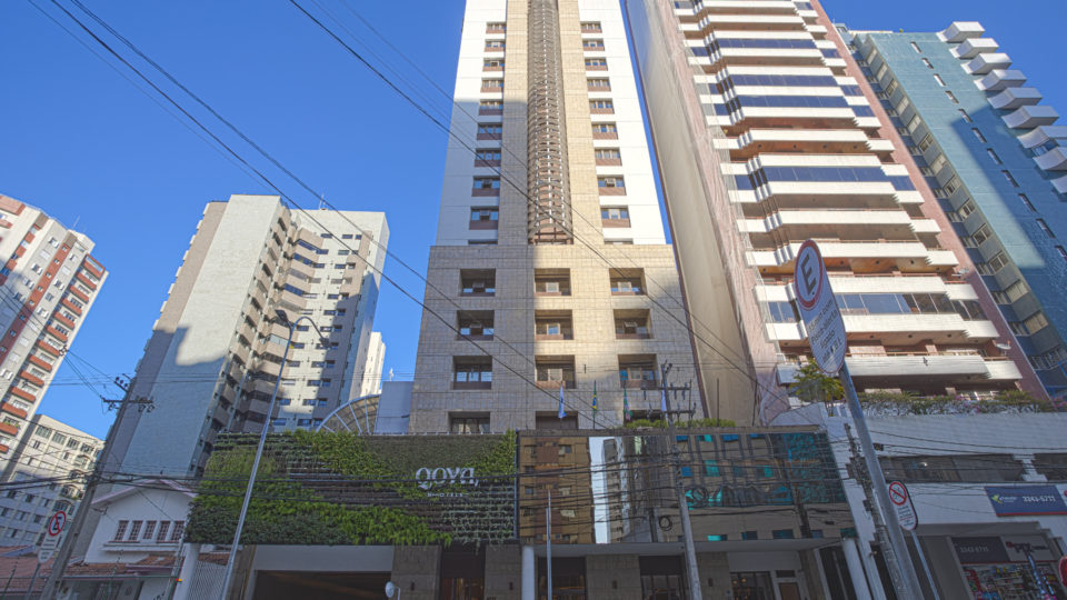 O Qoya Hotel está situado na melhor localização de Curitiba