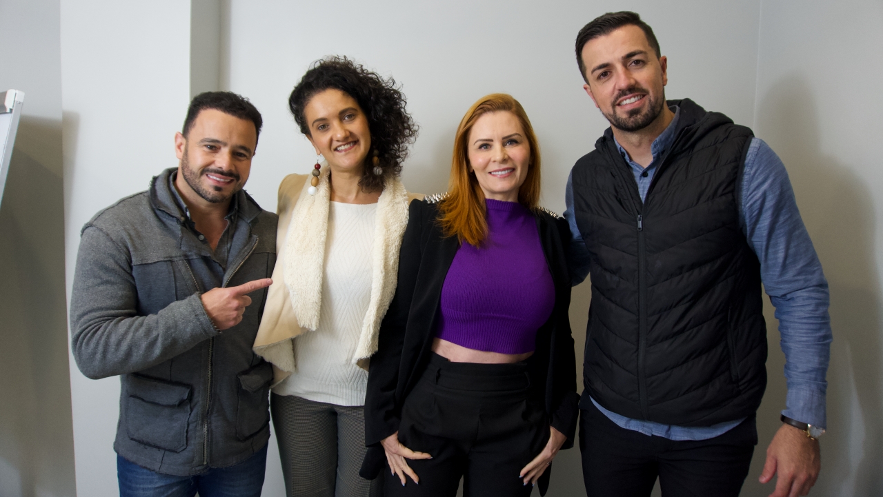 O podcast Papo Raiz conversou com Beatriz Santa Rita e Tais Targa