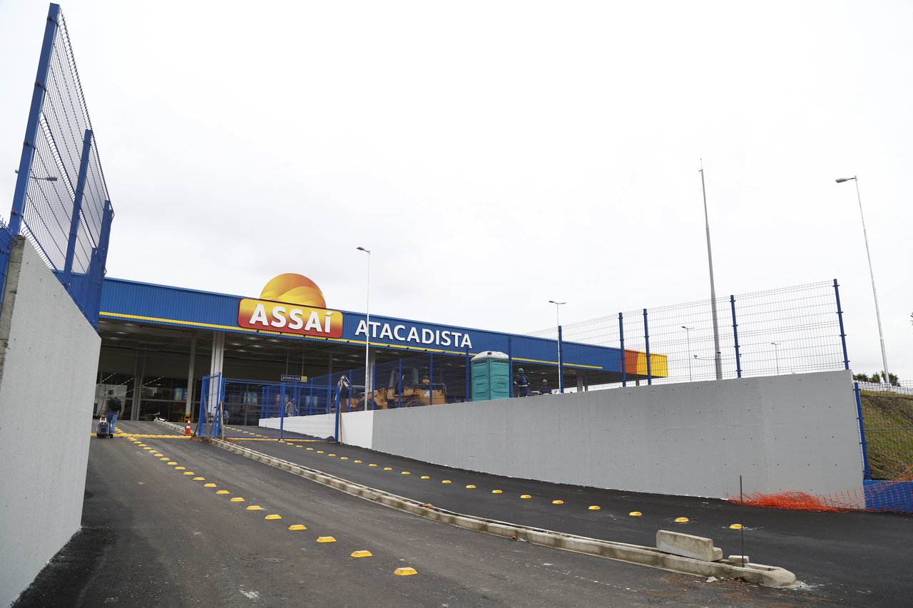 Aplicativo vai unir todas as unidades da Assaí no Paraná.