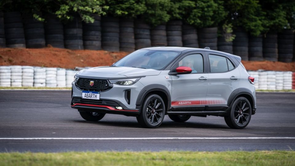 Pulse Abarth foi lançado recentemente no Brasil.