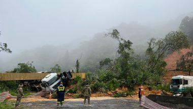 A estimativa do Governo do Estado é de que cerca de 30 pessoas ainda estejam soterradas na BR-376.