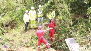 Até a manhã desta quinta-feira (1), duas mortes foram confirmadas e seis pessoas foram resgatas com vida após deslizamento na BR-376.
