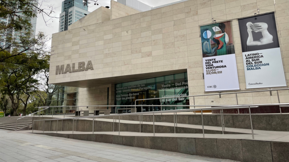 O MALBA tem cerca de 400 obras de arte de importantes artistas latino-americanos