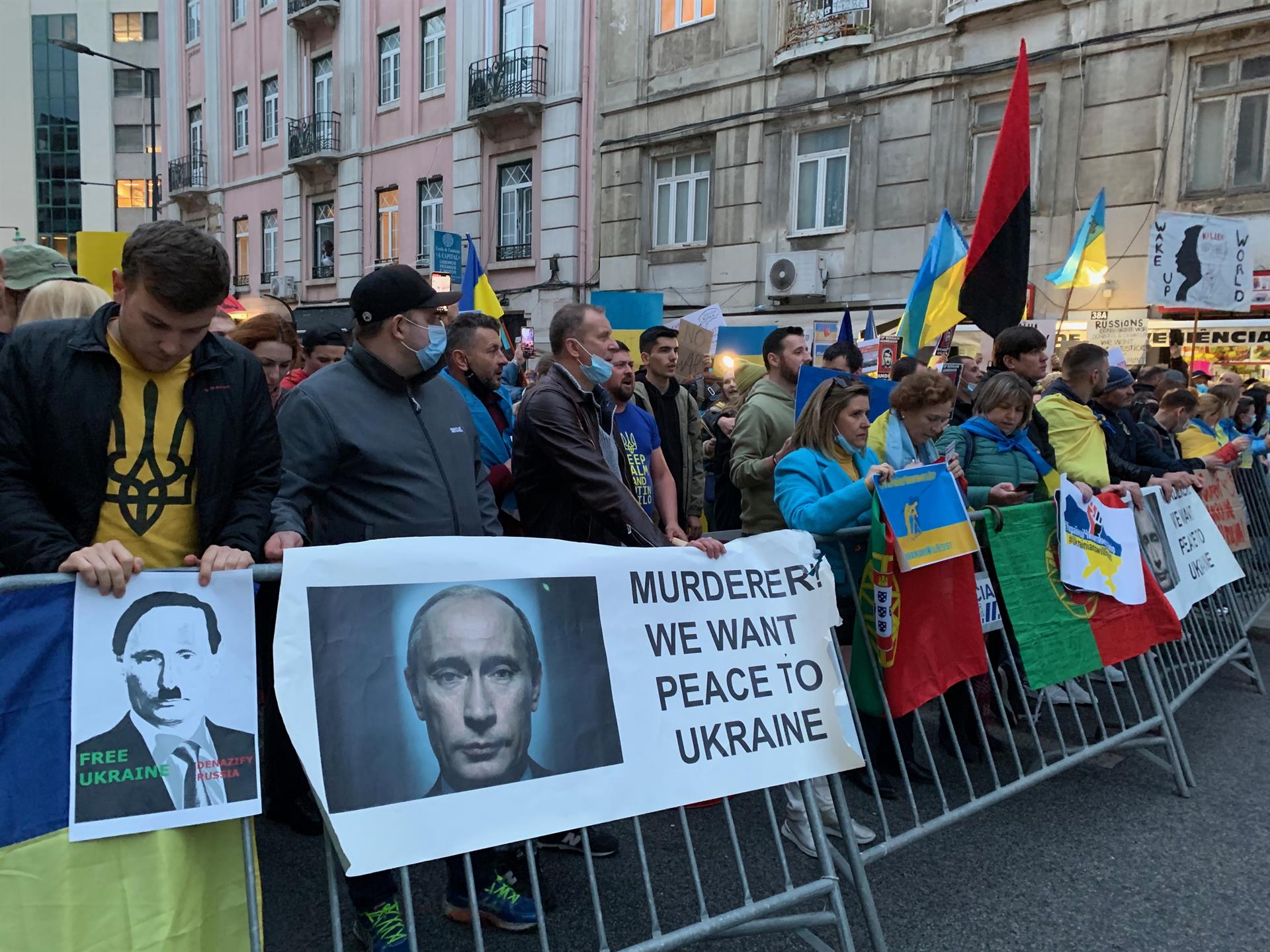 Manifestação embaixada Rússia Lisboa