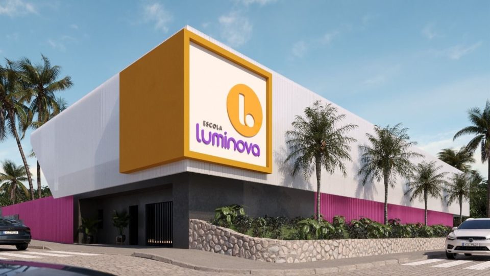 Luminova é uma rede de franquias de escolas.