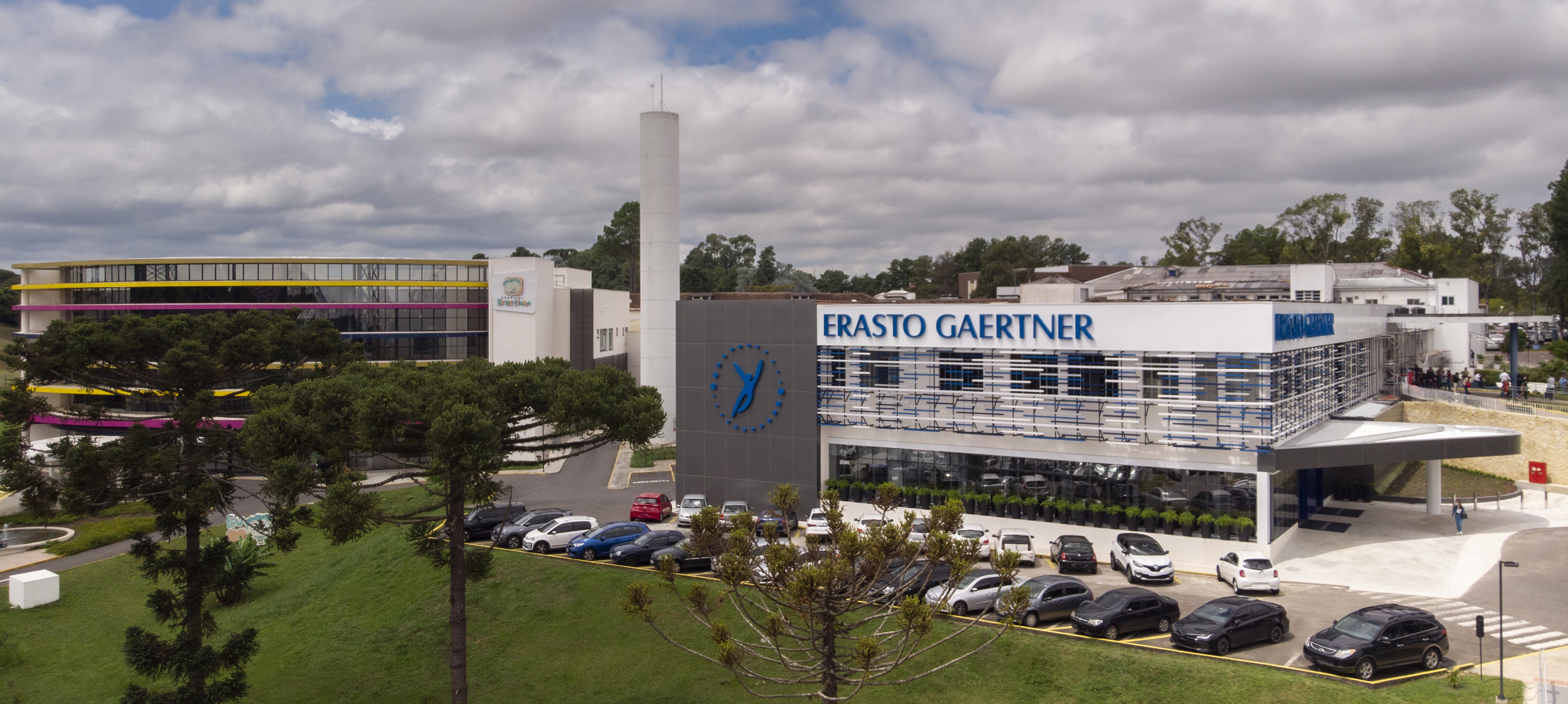 O Hospital Erasto Gaertner é um dos principais centros oncológicos do estado do Paraná e referência no Brasil.