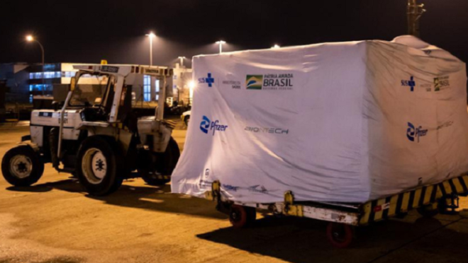 Saúde recebe novo lote de 1,4 milhão de vacinas bivalentes contra a Covid-19