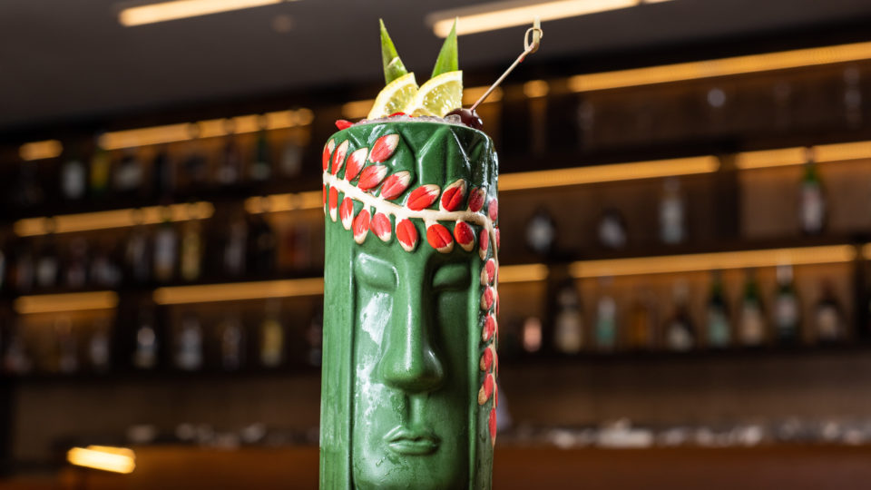O design e a ambientação em todos os detalhes fazem o Bar Koré do Qoya Hotel uma experiência completa 