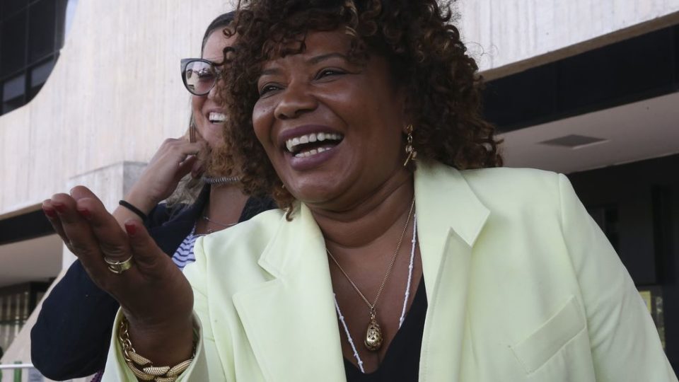 Margareth Menezes nega dever mais de R$ 1 milhão e diz que débito