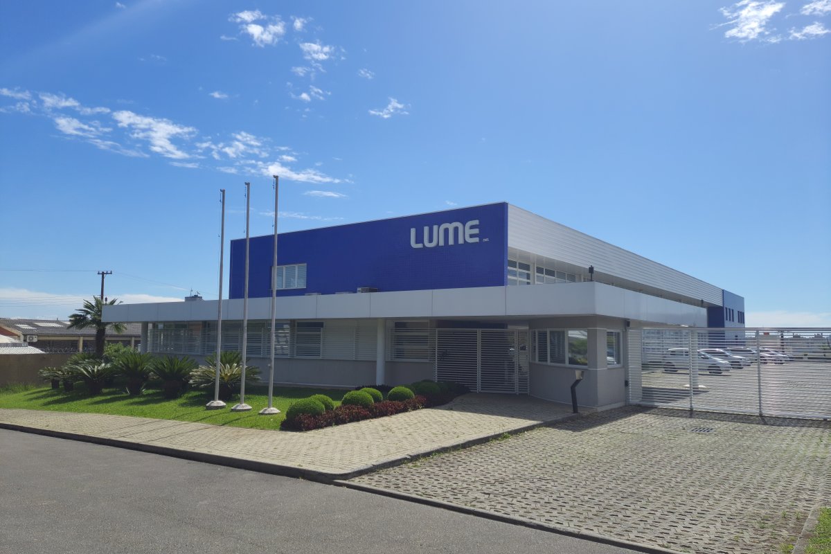 Grupo LUME trabalha com tecnologia em Curitiba.