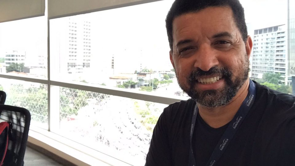 Anderson Teixeira da Silva cursou a pós-graduação digital Saúde 4.0 - Gestão, Tecnologia e Inovação, na PUCPR.