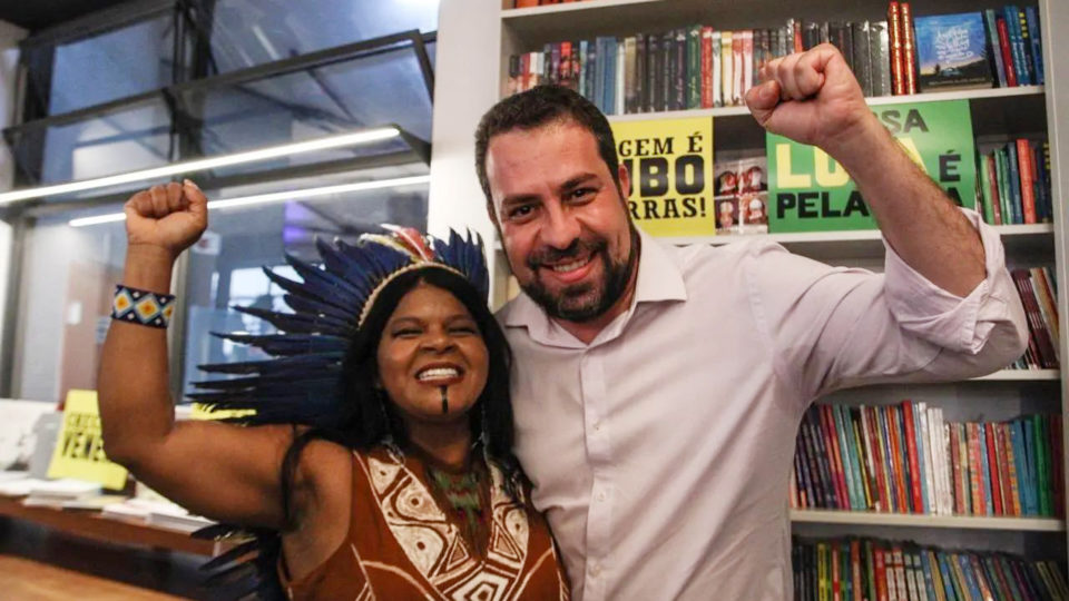 Quem é Sônia Guajajara, que será ministra dos Povos Originários no governo Lula
