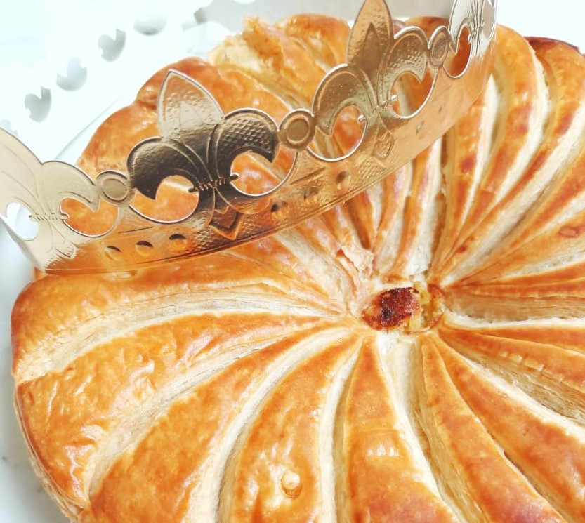 Galette des Rois é tradicional doce francês servido no Dia de Reis, 6 de janeiro.