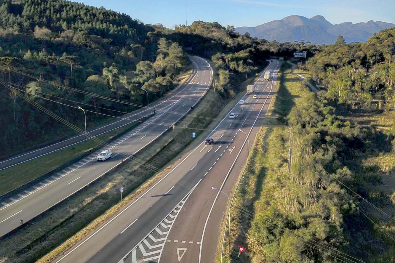 BR-277 tem restrição de caminhões para evitar congestionamentos