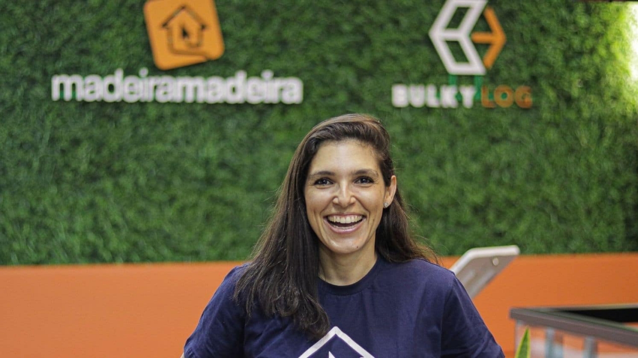 Camila Girundi, da MadeiraMadeira, é presença confirmada no evento Gazz Carreira