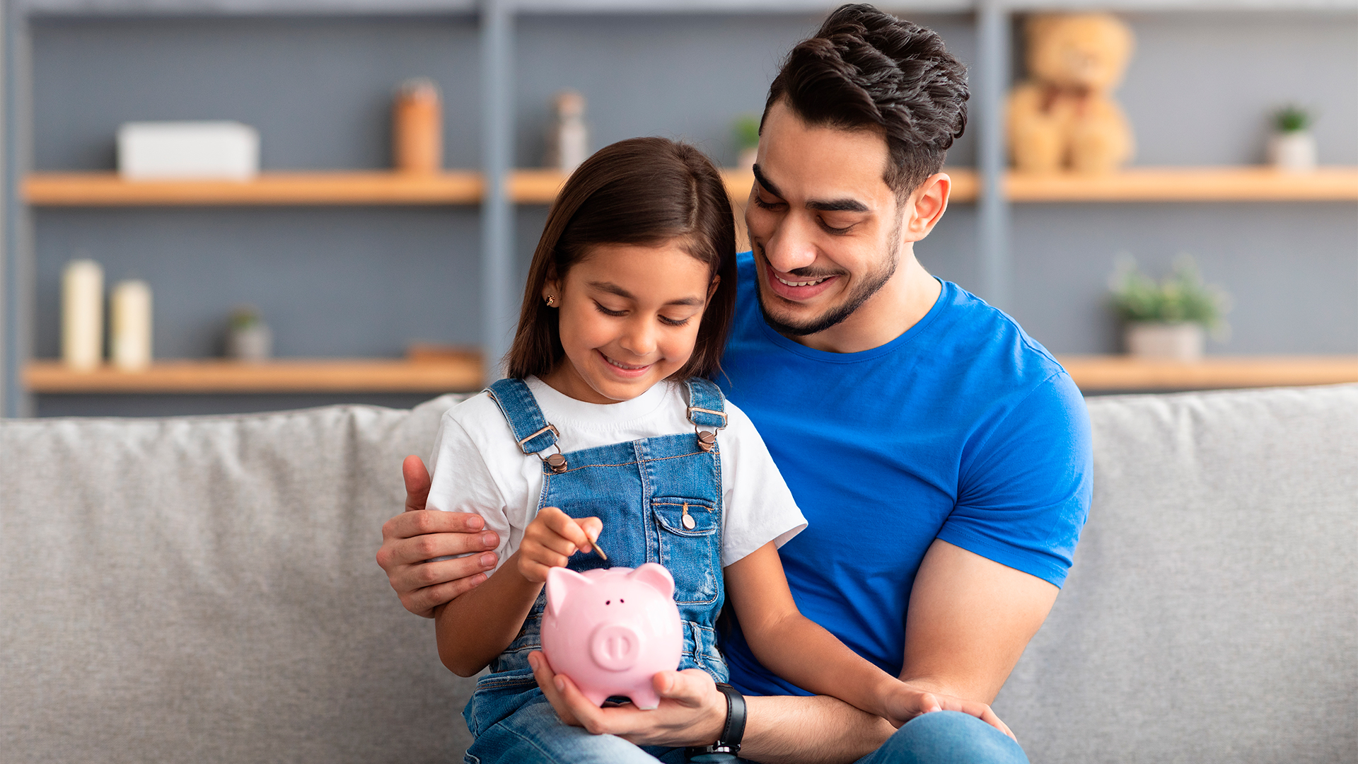 A educação financeira infantil ajuda as crianças a entenderem o real valor do dinheiro