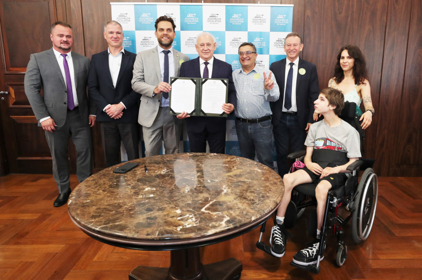 Pacientes que precisam do medicamento à base de canabidiol devem obedecer regras para o acesso