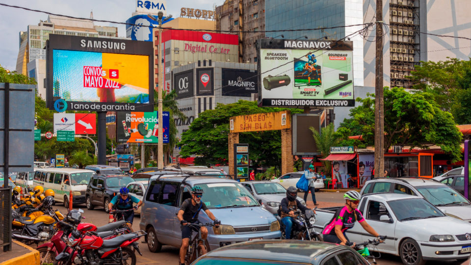 A movimentada cidade paraguaia esconde lugares e paisagens sem igual.