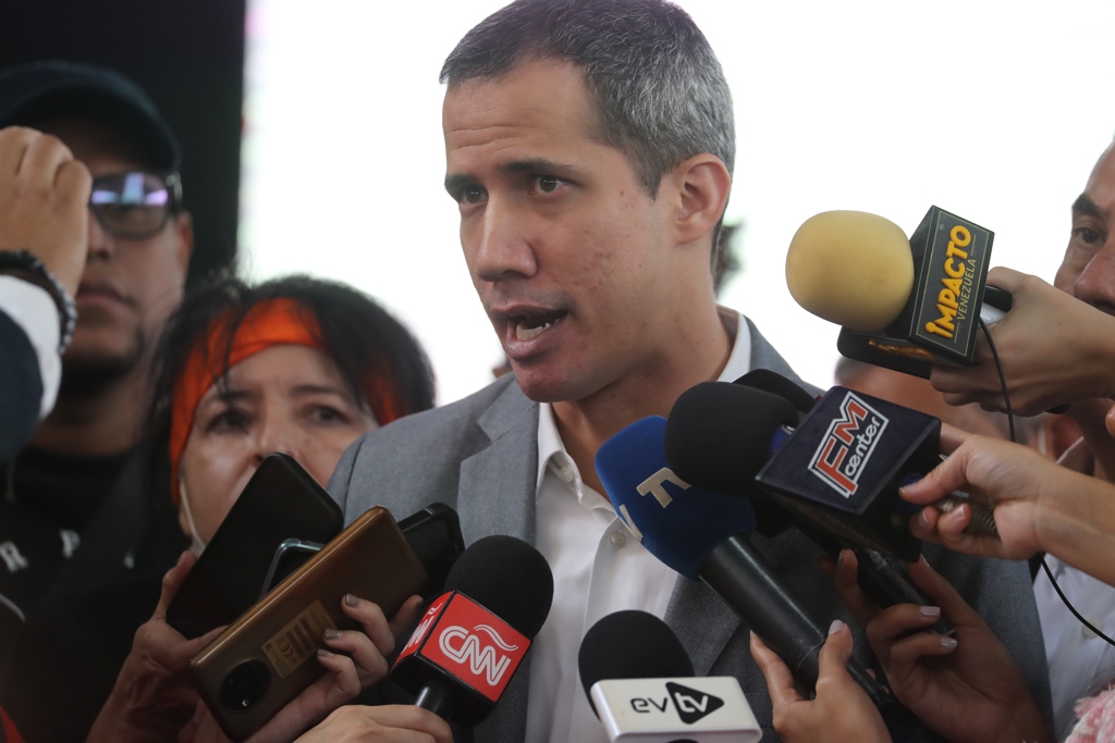 Oposição venezuelana escolherá seu candidato presidencial em 22 de outubro