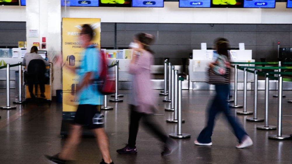 Decisão da Anvisa se dá após o início da vacinação com vacinas bivalentes e término da época de festas de fim de ano e Carnaval.