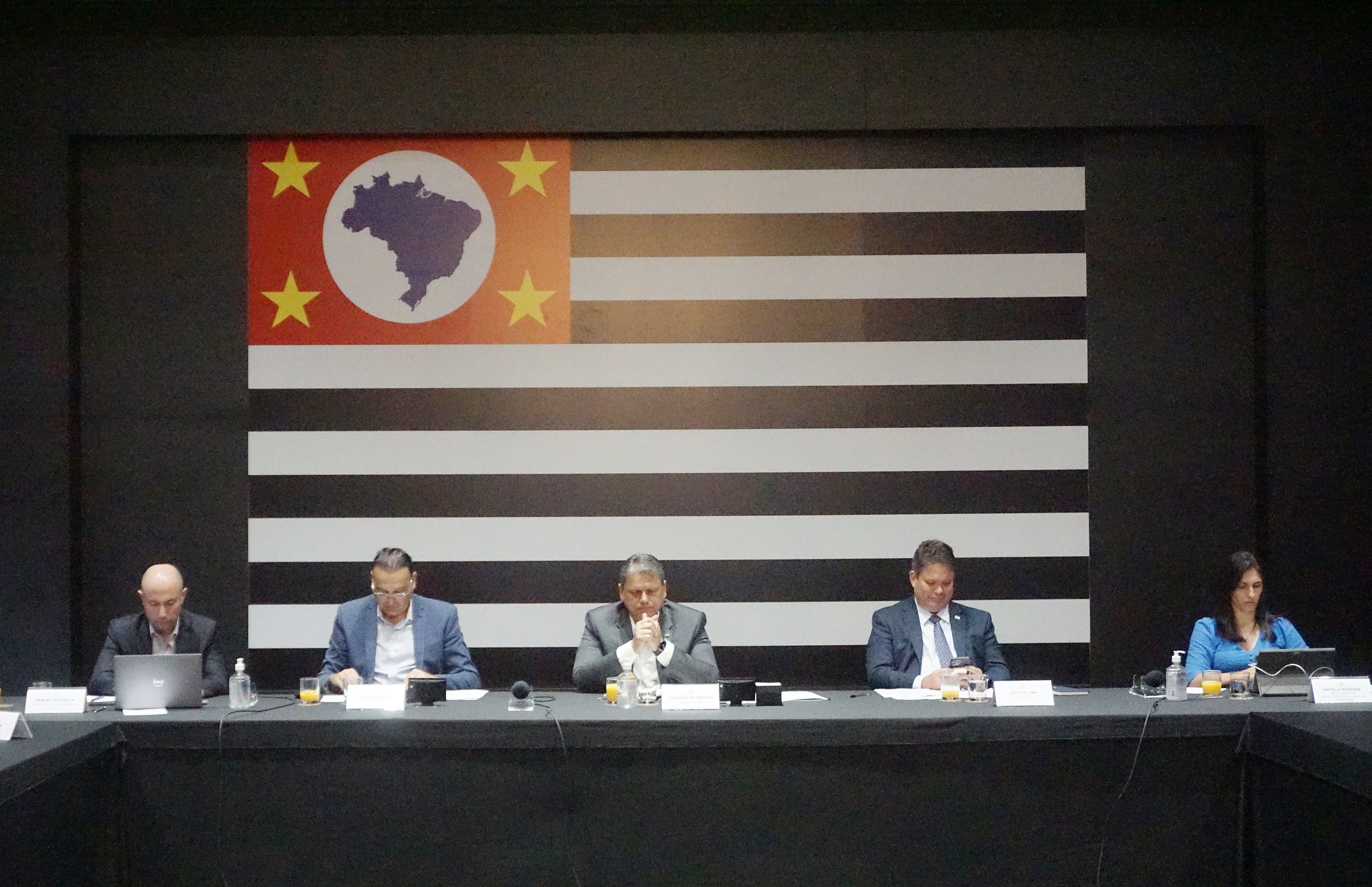 O governador Tarcísio de Freitas qualificou 15 projetos de concessões e parcerias público-privadas em São Paulo, entre eles a desestatização da Sabesp e da Emae