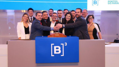 Indústrias de álcool querem suspender leilão de área portuária no Paraná.