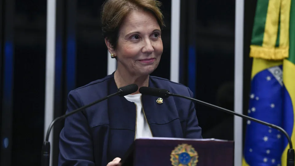 A senadora Tereza Cristina é cotada como candidata a vice de Flávio Bolsonaro, mas nunca recebeu convite formal.