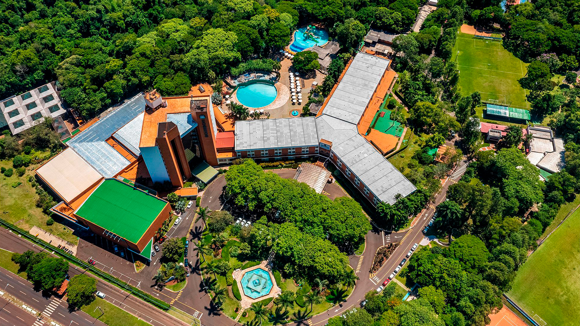 Os hotéis e resorts da rede Bourbon são repletos de atividades e acomodações para você curtir as férias com sua família