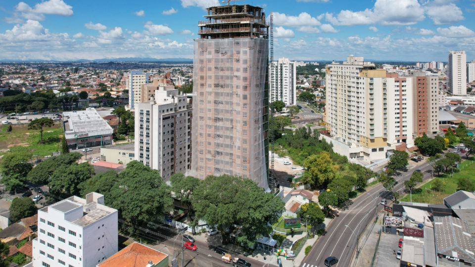Prédio em construção terá aproveitamento de águas cinzas.