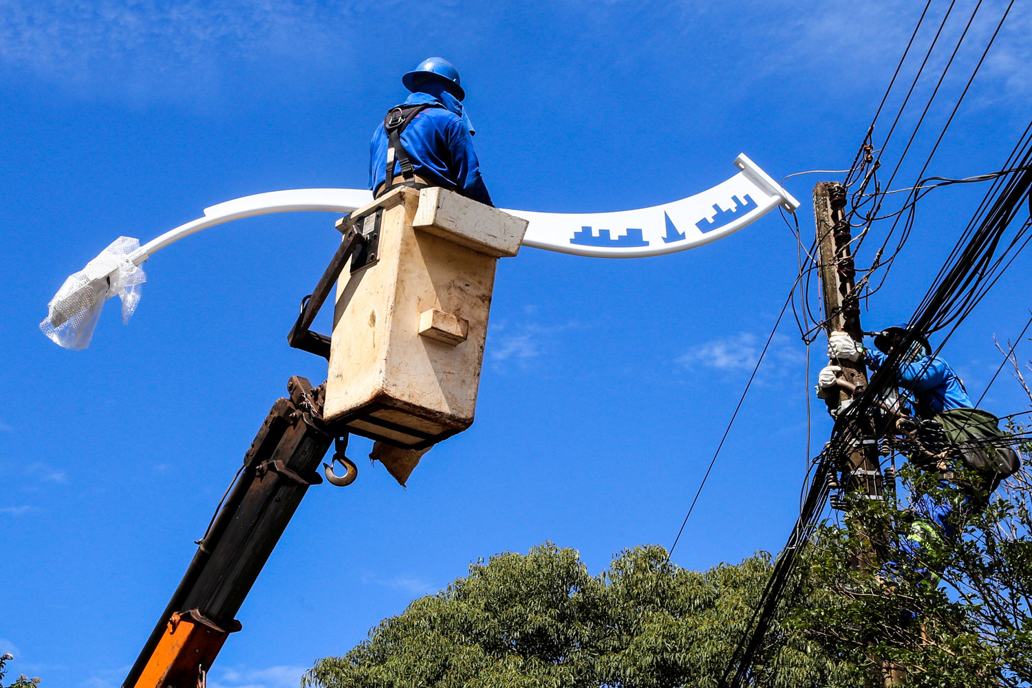 Edital da PPP proposta pela prefeitura de Maringá (PR) prevê a troca de 50 mil lâmpadas tradicionais por modelos de LED.