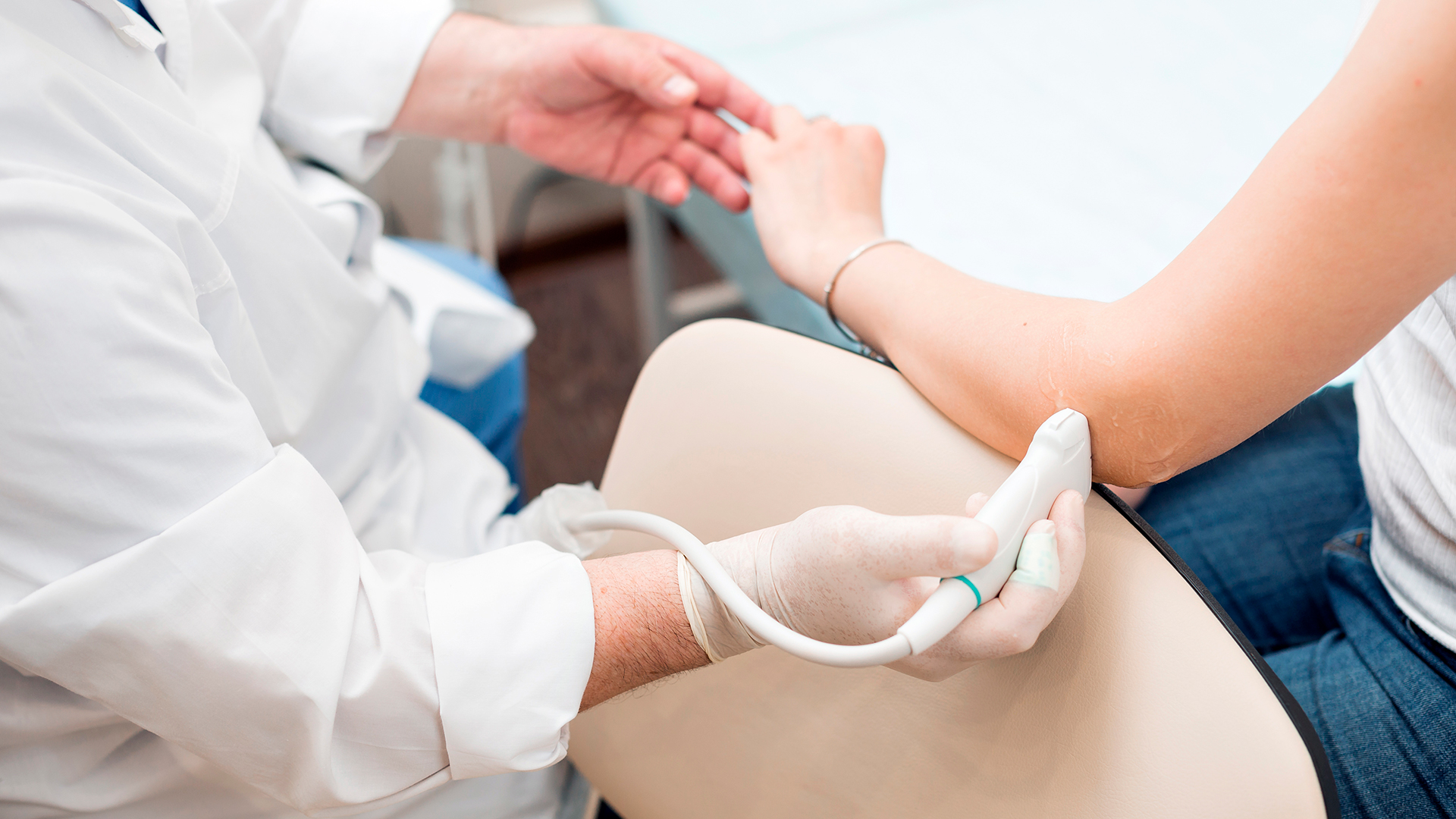 O ultrassom permite diagnósticos e tratamentos mais precisos em diversas regiões do corpo