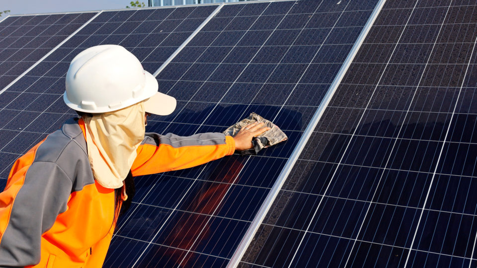 Apenas 2,2% das residências brasileiras aptas a usarem energia solar aproveitam a oportunidade