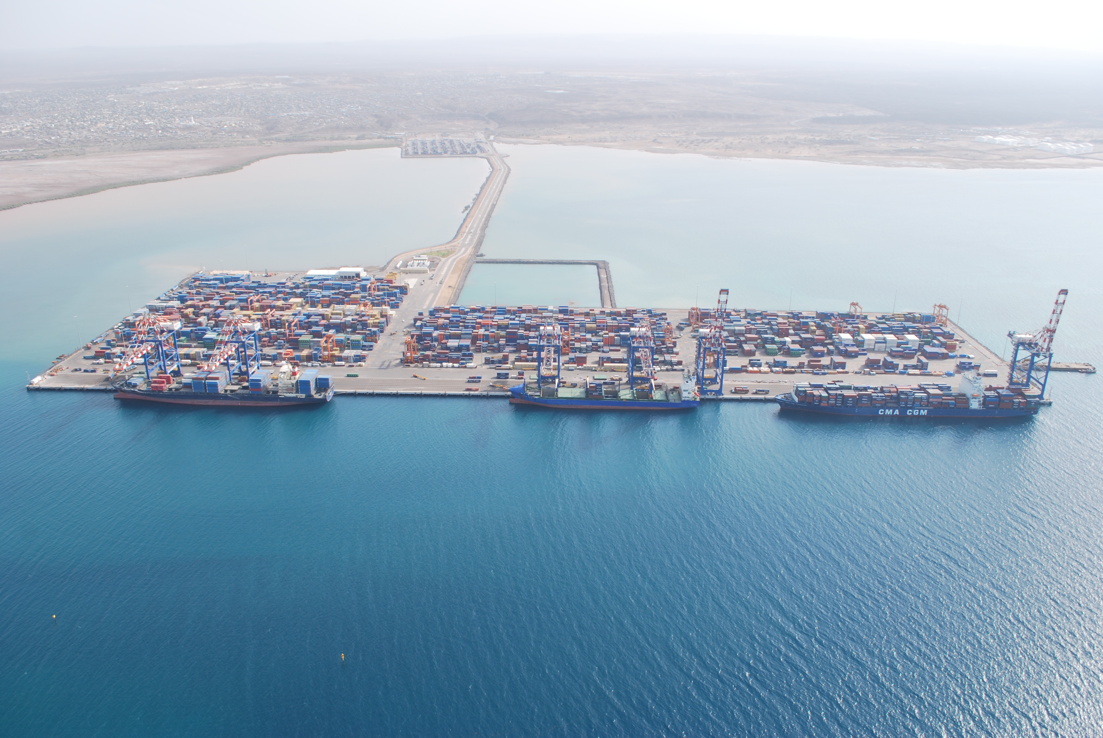 Engenharia portuária: terminal de Contêineres de Doraleh, na República do Djibouti