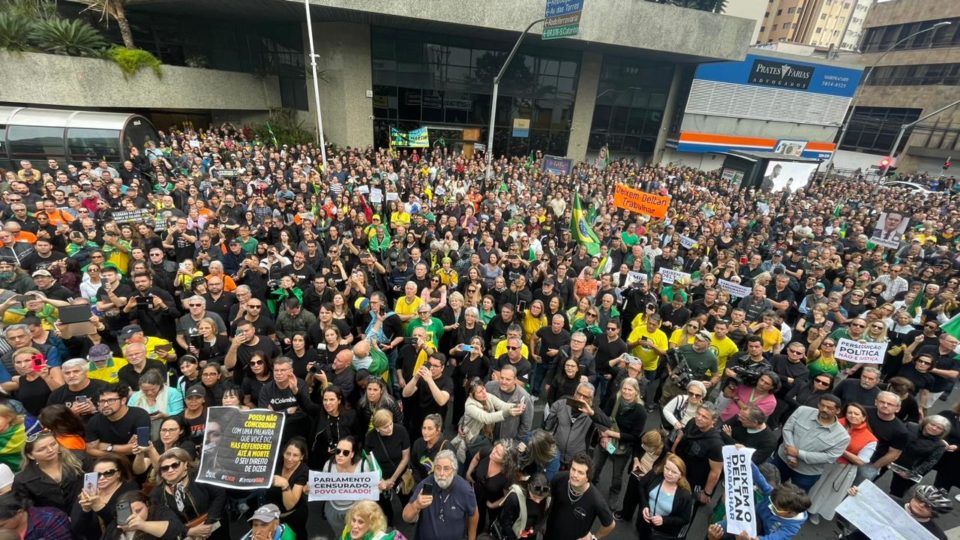 Ato de apoio a Deltan Dallagnol