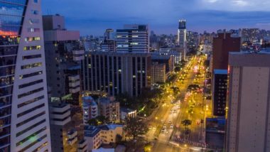 Avenida Cândido de Abreu, em Curitiba (PR)