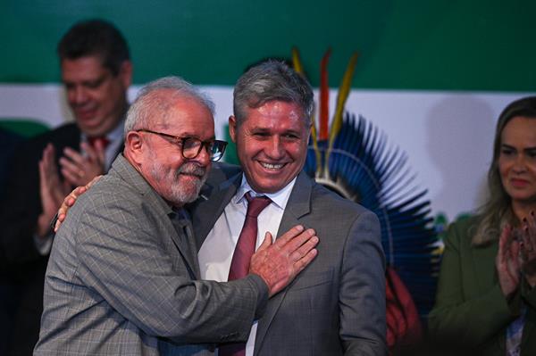 Ministro Paulo Teixeira e o presidente Lula